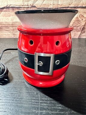Scentsy Jolly Santa 10157 full-size electric wax warmer 2010